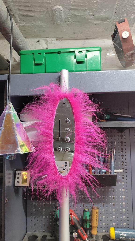 Davids Totem während des Aufbaus in der Werkstatt
